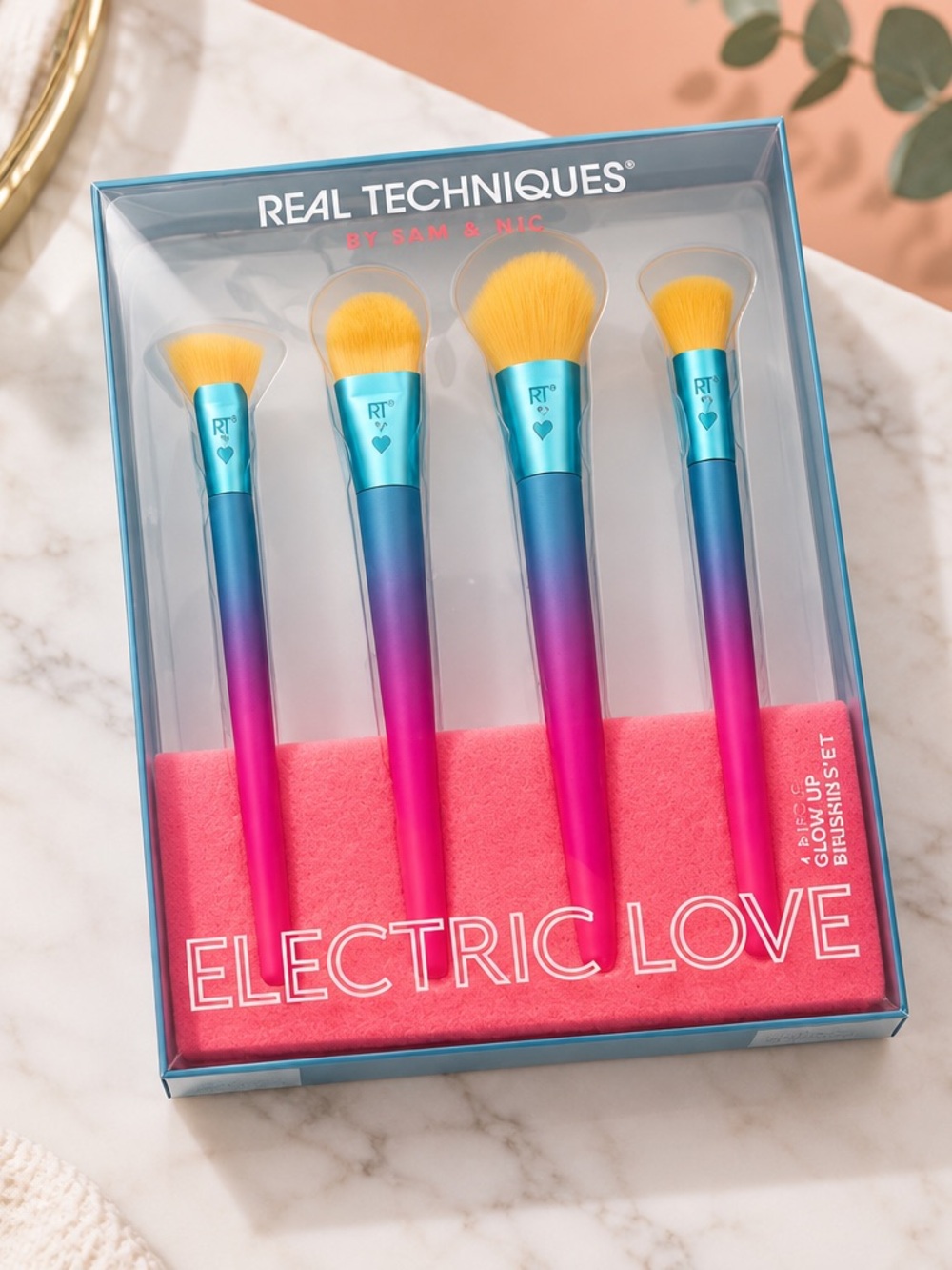 Real Techniques Brush Set - Pink to Blue Gradient with Yellow Bristles